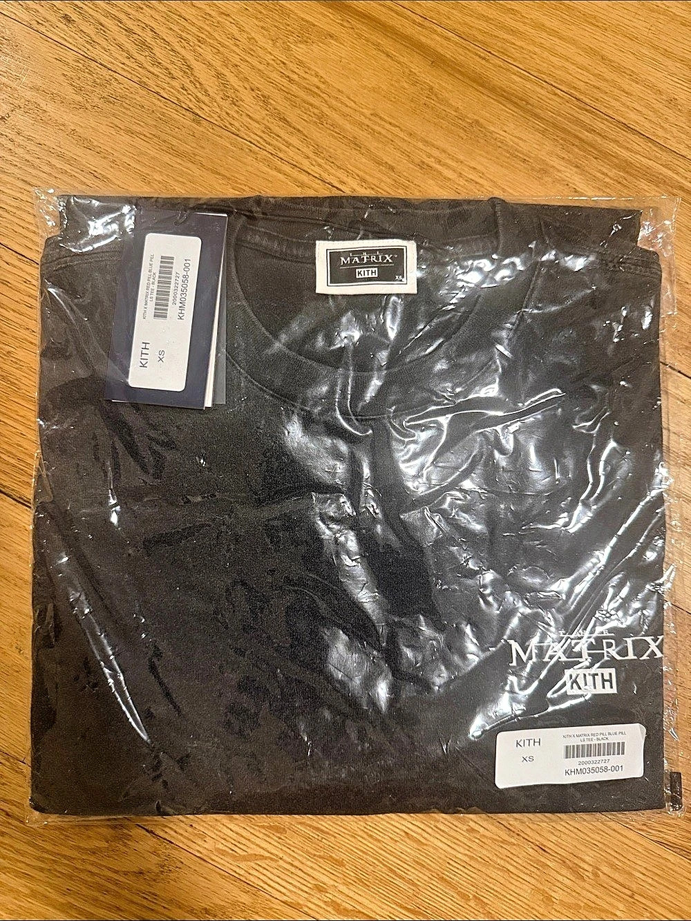 Kith x The Matrix Red Pill Blue Pill Long Sleeve Tee - Picture 2 of 6